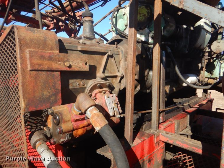 image for item DI2443 1993 Volvo WG well service rig truck