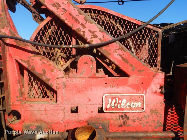 image for item DI2443 1993 Volvo WG well service rig truck