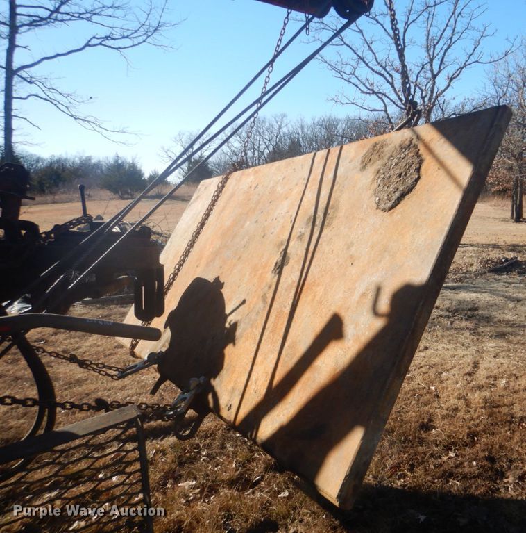 image for item DI2443 1993 Volvo WG well service rig truck