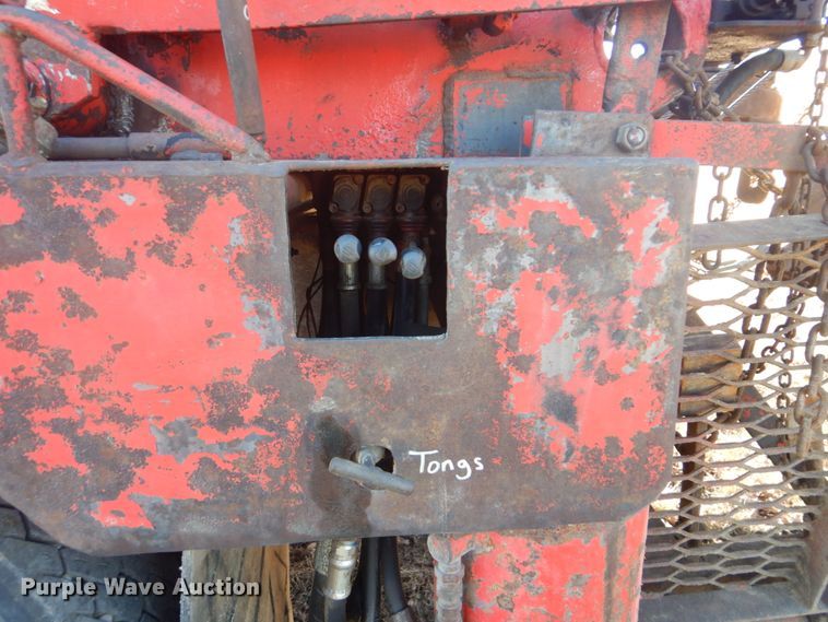 image for item DI2443 1993 Volvo WG well service rig truck