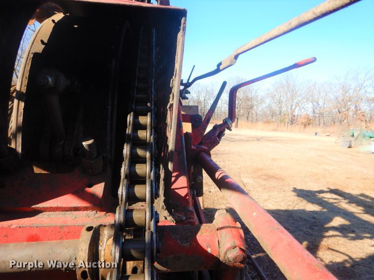 image for item DI2443 1993 Volvo WG well service rig truck