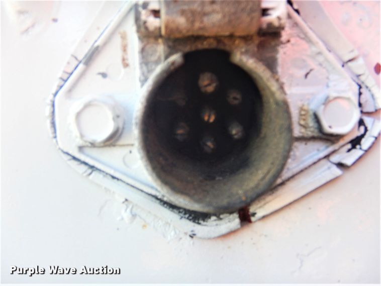 image for item DI2443 1993 Volvo WG well service rig truck