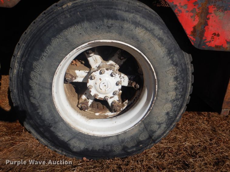 image for item DI2443 1993 Volvo WG well service rig truck