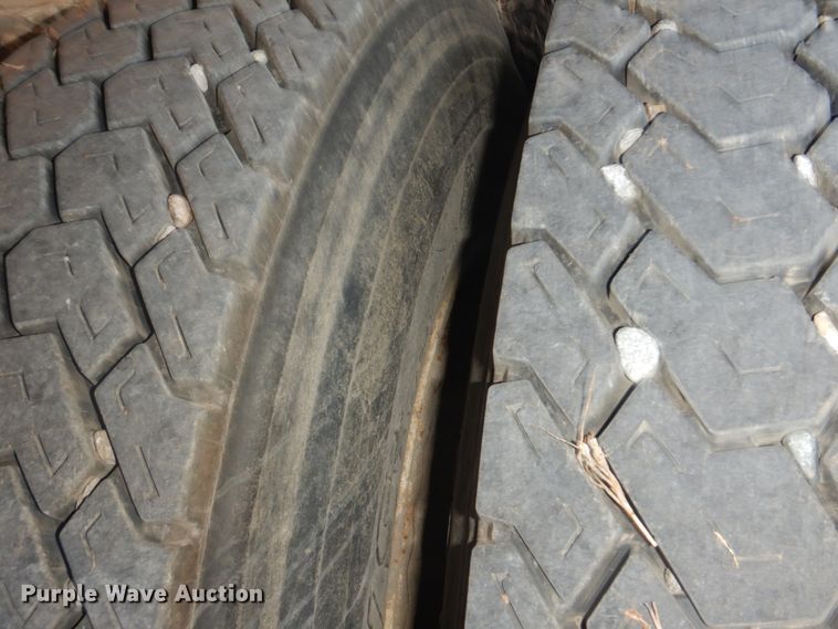 image for item DI2443 1993 Volvo WG well service rig truck