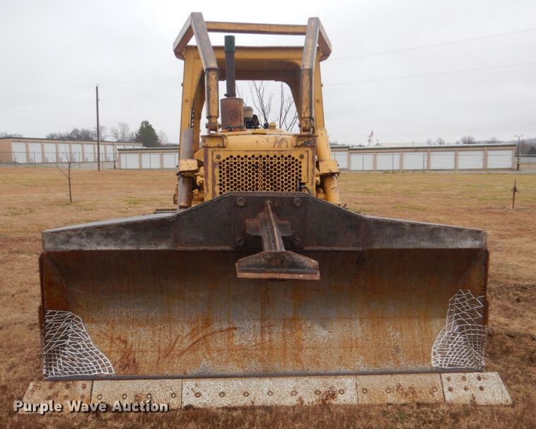 image for item DI2444 1986 Caterpillar D5B dozer