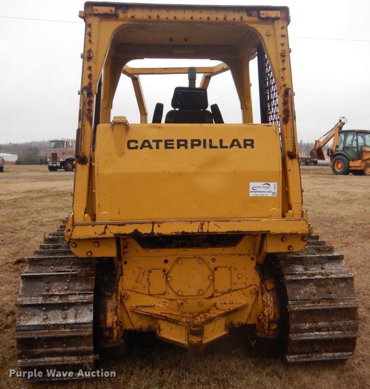 image for item DI2444 1986 Caterpillar D5B dozer
