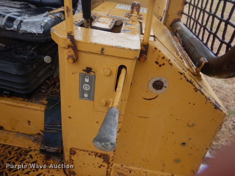 image for item DI2444 1986 Caterpillar D5B dozer
