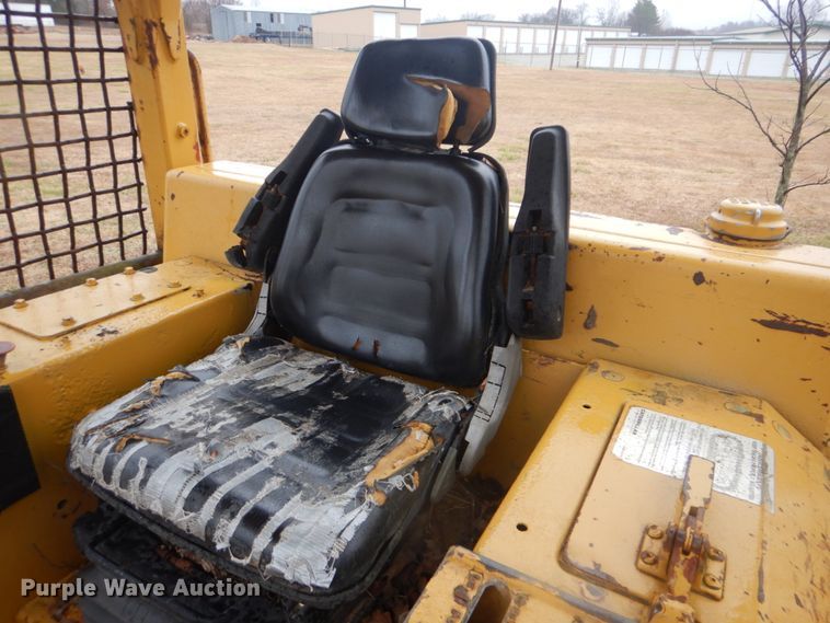 image for item DI2444 1986 Caterpillar D5B dozer