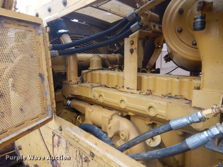 image for item DI2444 1986 Caterpillar D5B dozer