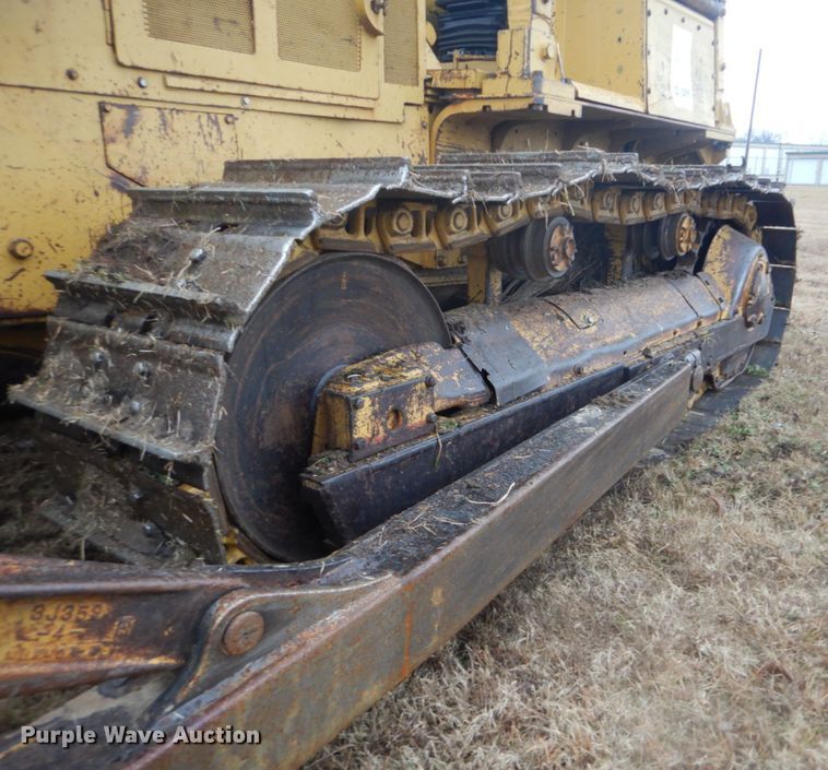 image for item DI2444 1986 Caterpillar D5B dozer