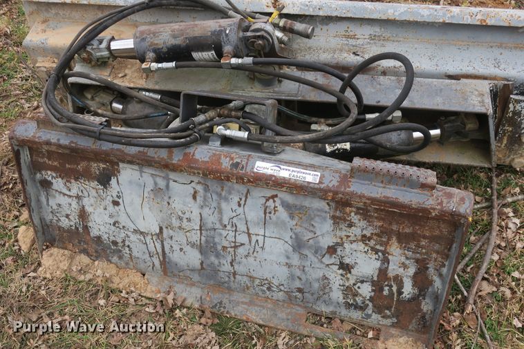 image for item EA9426 Skid steer four-way dozer blade