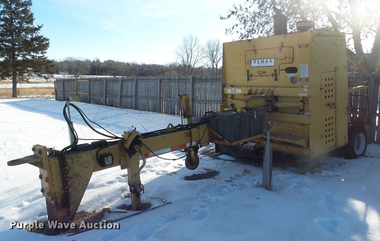 image for item EF9610 1998 Remax 4000 reclaimer