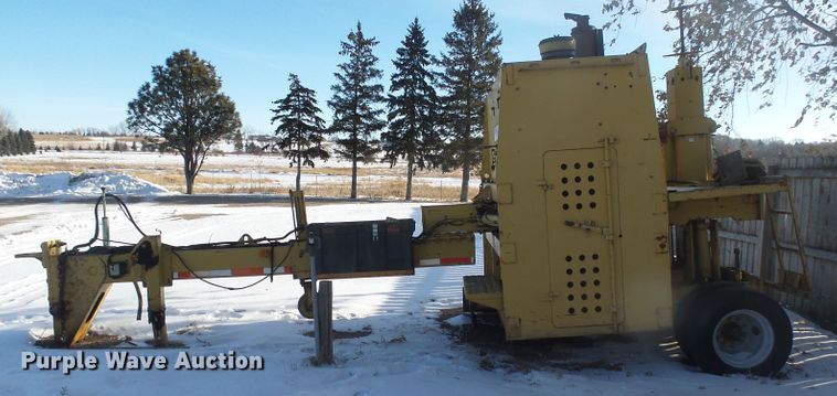 image for item EF9610 1998 Remax 4000 reclaimer