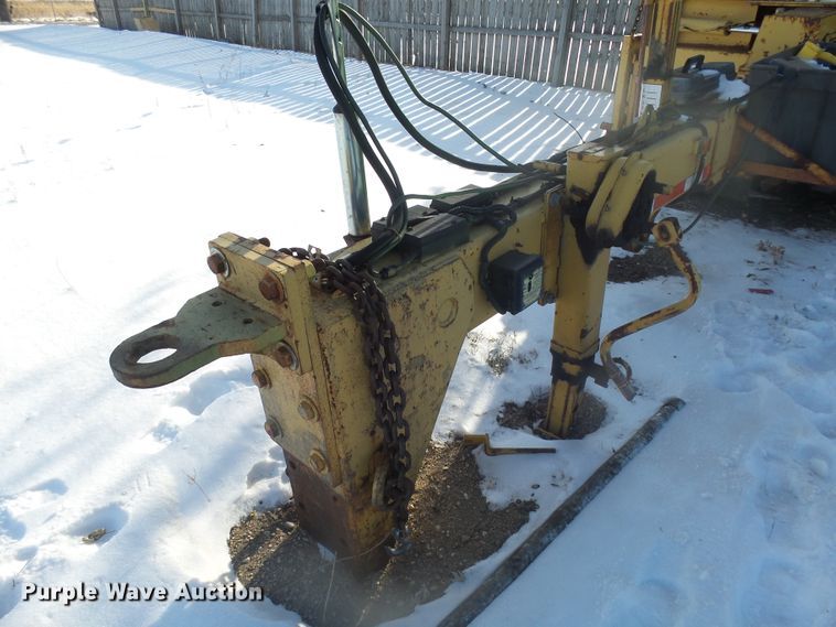 image for item EF9610 1998 Remax 4000 reclaimer