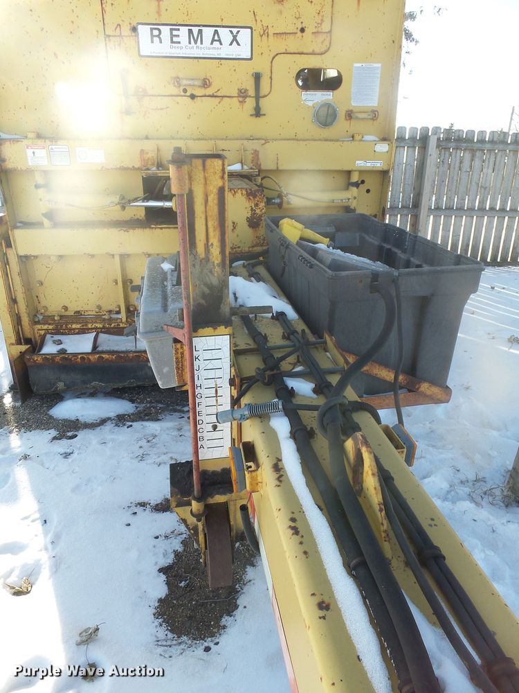 image for item EF9610 1998 Remax 4000 reclaimer