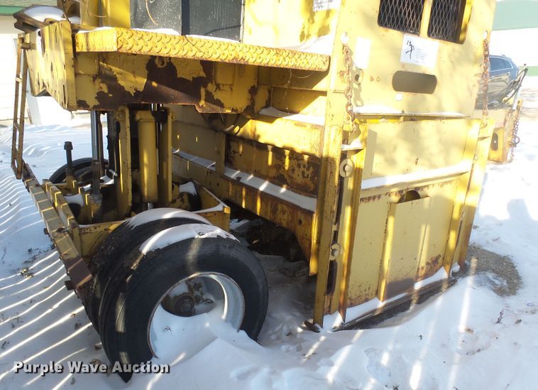 image for item EF9610 1998 Remax 4000 reclaimer