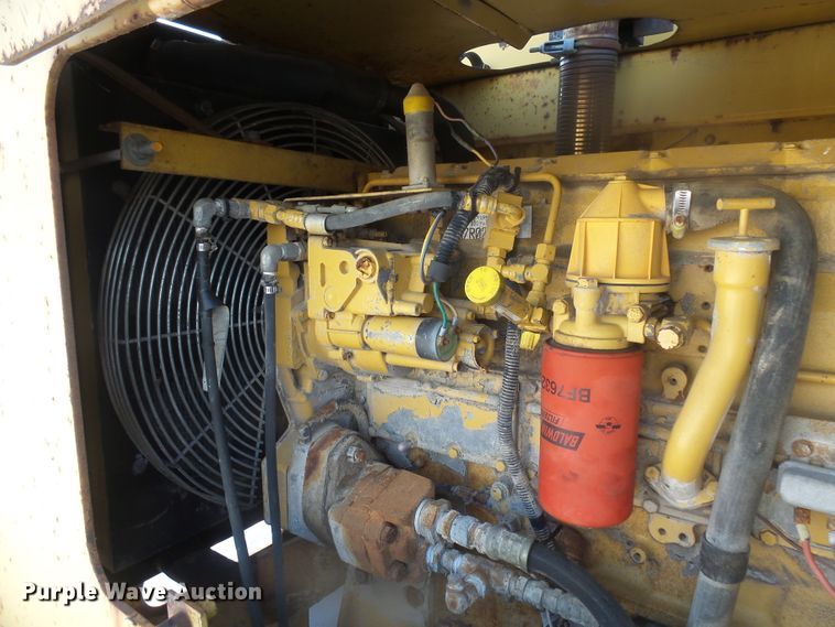 image for item EF9610 1998 Remax 4000 reclaimer