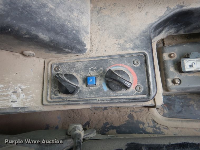 image for item EK9136 2012 Takeuchi TL250 skid steer