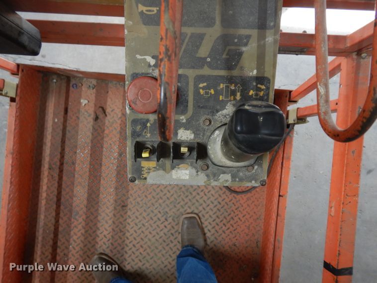 image for item ER9818 JLG 3246E2 scissor lift