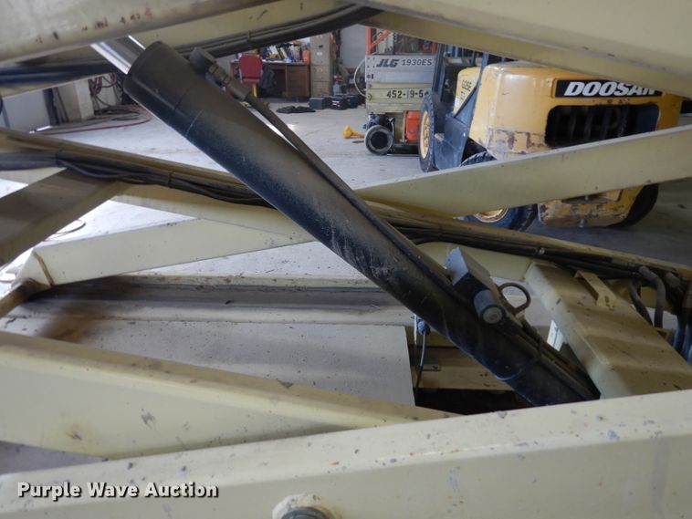 image for item ER9818 JLG 3246E2 scissor lift