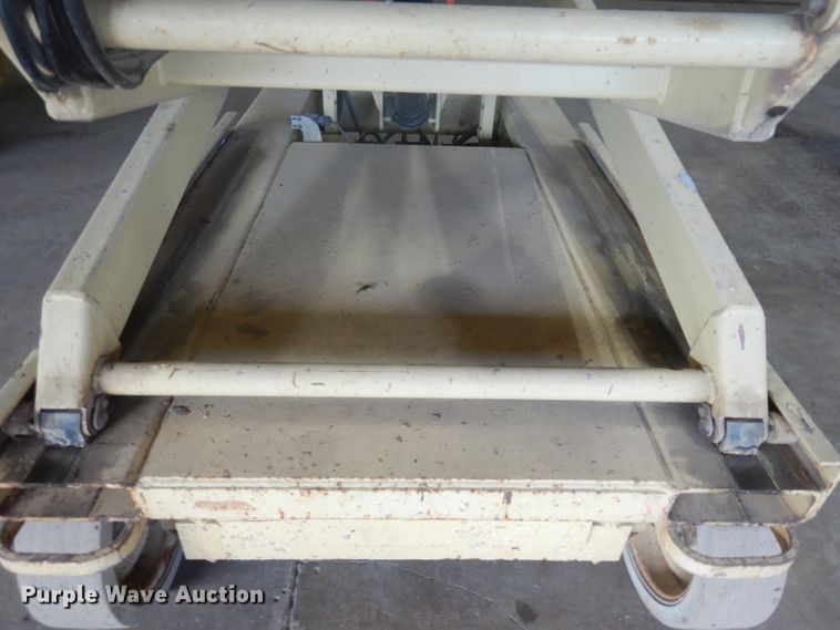 image for item ER9818 JLG 3246E2 scissor lift