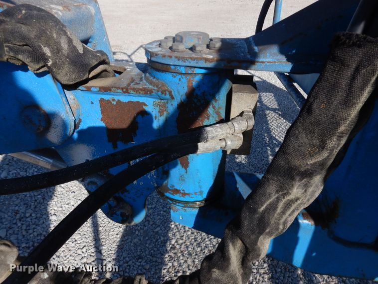 image for item ER9825 2004 Genie S40 boom lift