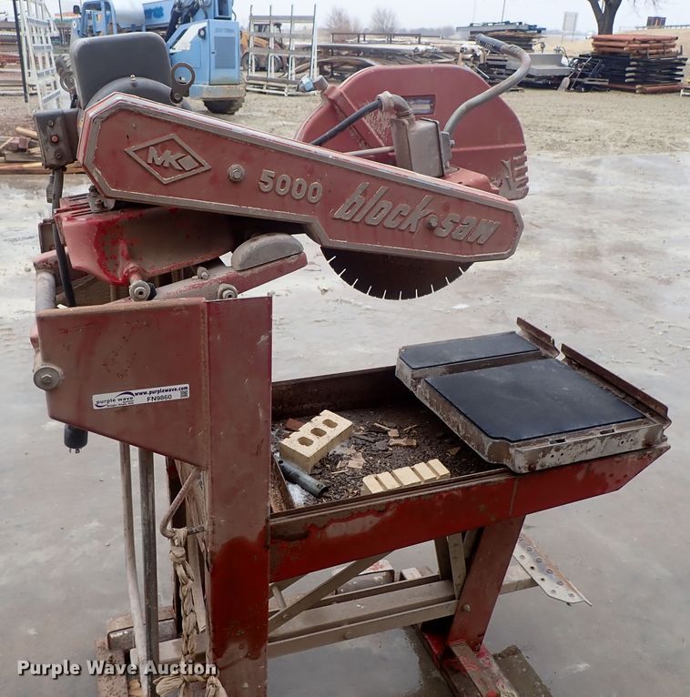 image for item FF9322 (3) masonry saws