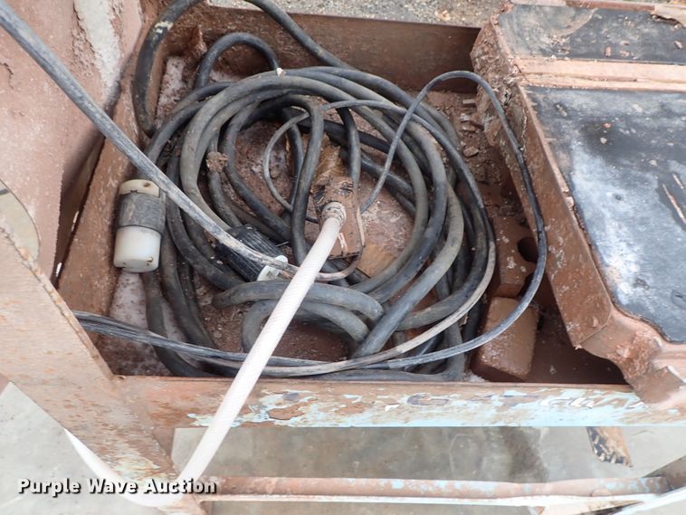 image for item FF9322 (3) masonry saws