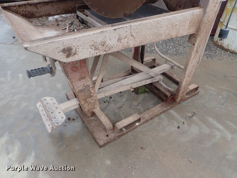 image for item FF9322 (3) masonry saws