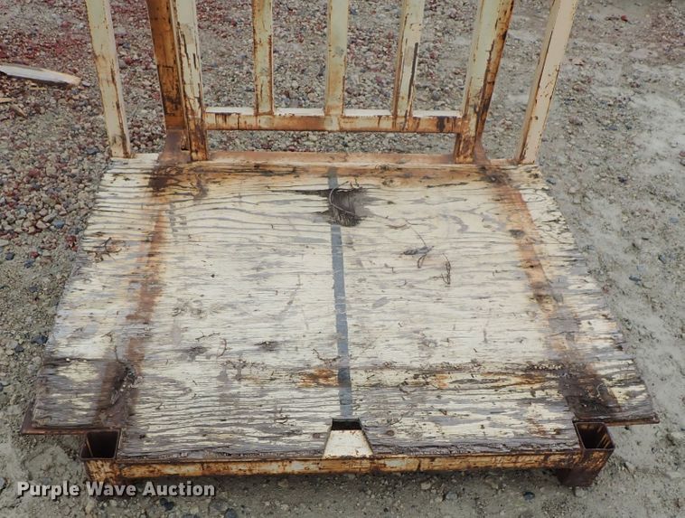 image for item FF9324 (5) L-racks