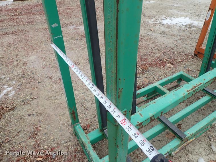 image for item FF9325 (6) L-racks