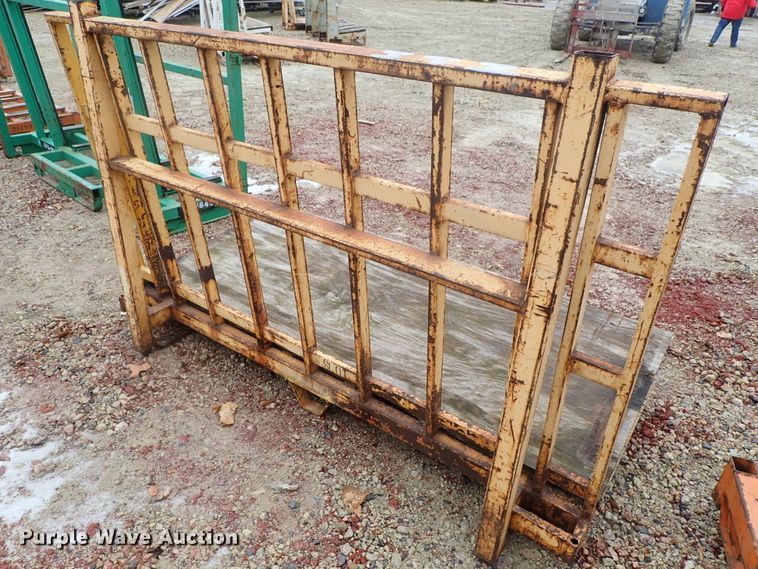 image for item FF9325 (6) L-racks