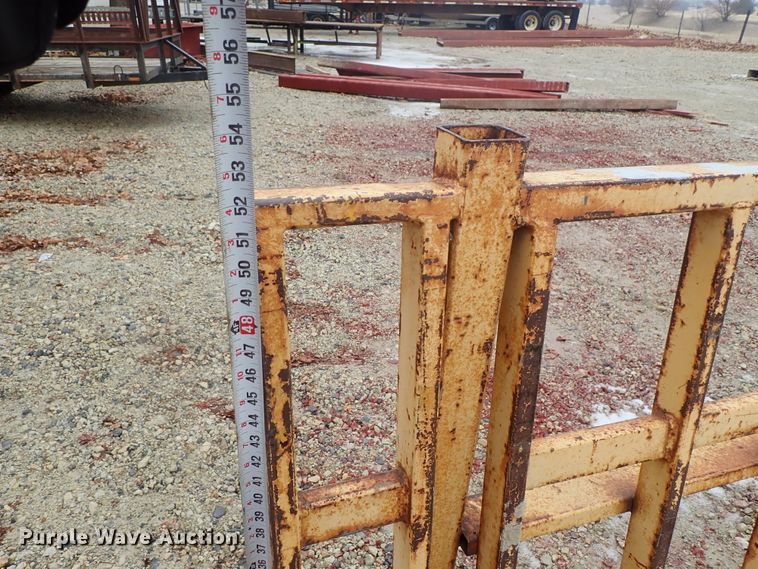 image for item FF9325 (6) L-racks