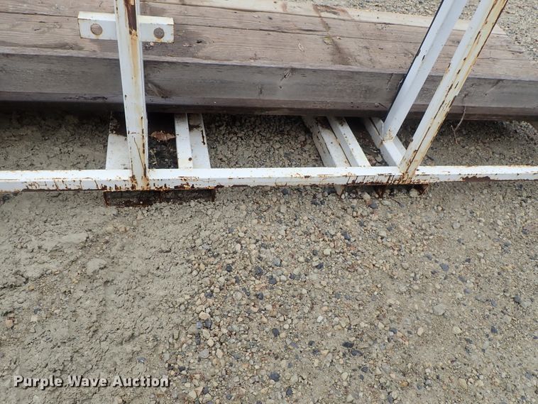 image for item FF9326 (4) L-racks