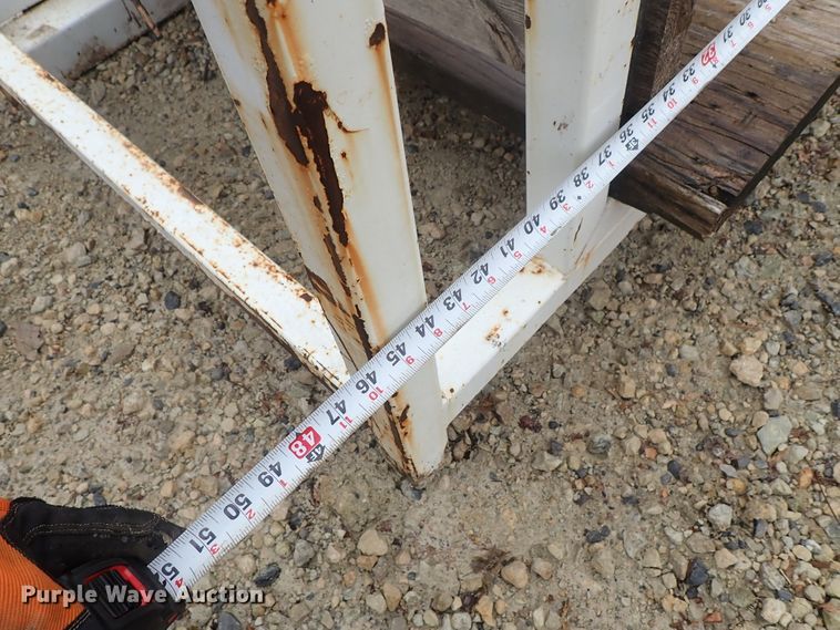 image for item FF9326 (4) L-racks