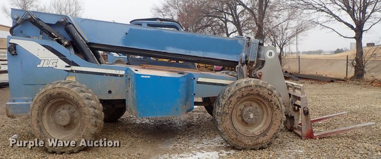 image for item FF9330 2006 SkyTrak 8042 telehandler