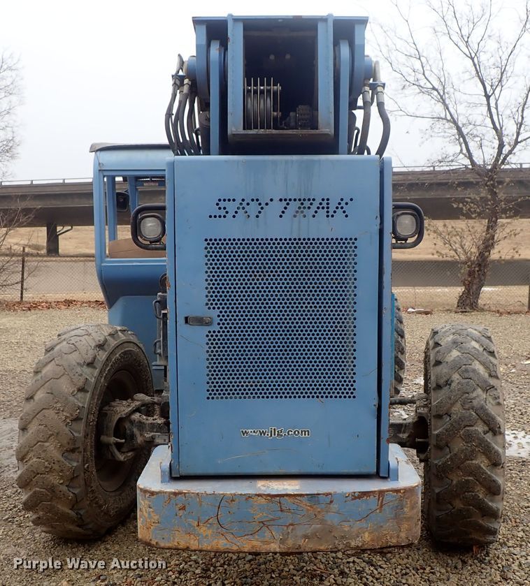 image for item FF9330 2006 SkyTrak 8042 telehandler