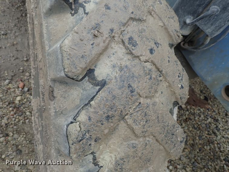 image for item FF9330 2006 SkyTrak 8042 telehandler