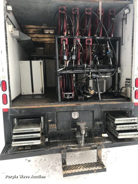 image for item FU9058 1997 Freightliner FL70 lube box truck