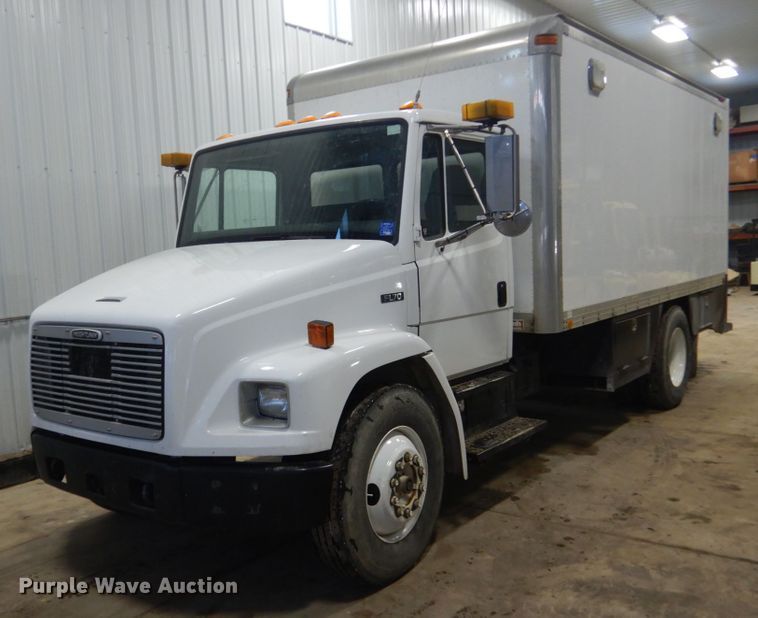 image for item FU9058 1997 Freightliner FL70 lube box truck