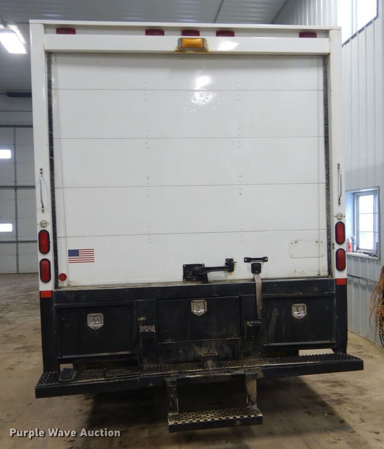 image for item FU9058 1997 Freightliner FL70 lube box truck