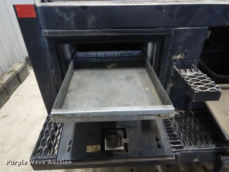 image for item FU9058 1997 Freightliner FL70 lube box truck