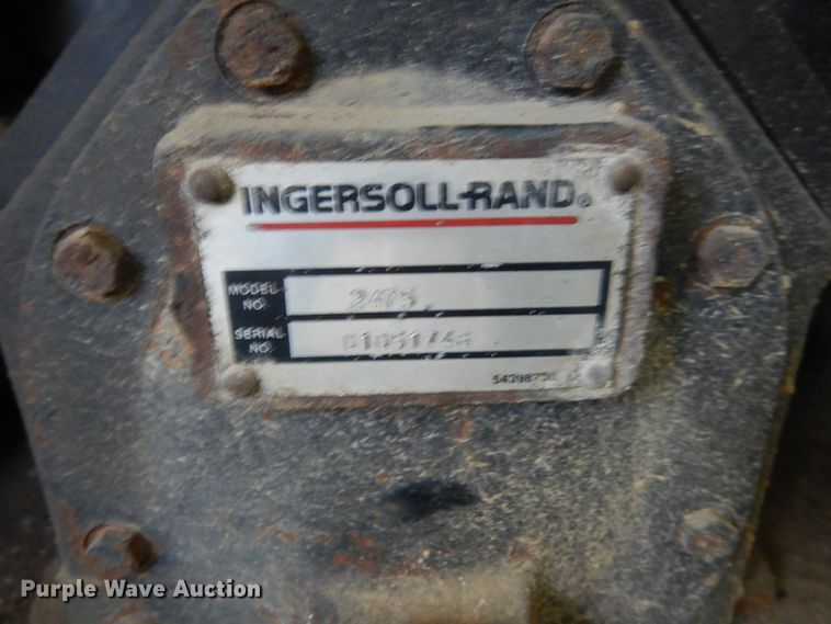 image for item FU9058 1997 Freightliner FL70 lube box truck