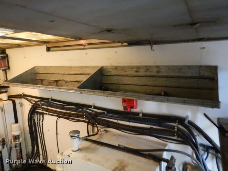 image for item FU9058 1997 Freightliner FL70 lube box truck