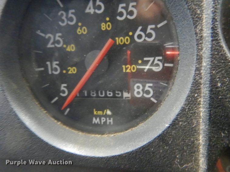 image for item FU9058 1997 Freightliner FL70 lube box truck