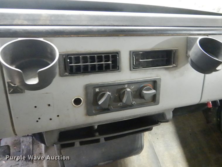 image for item FU9058 1997 Freightliner FL70 lube box truck