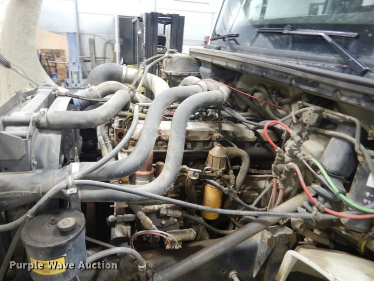 image for item FU9058 1997 Freightliner FL70 lube box truck