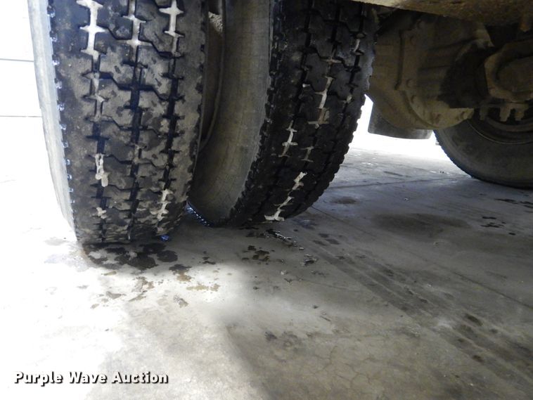 image for item FU9058 1997 Freightliner FL70 lube box truck