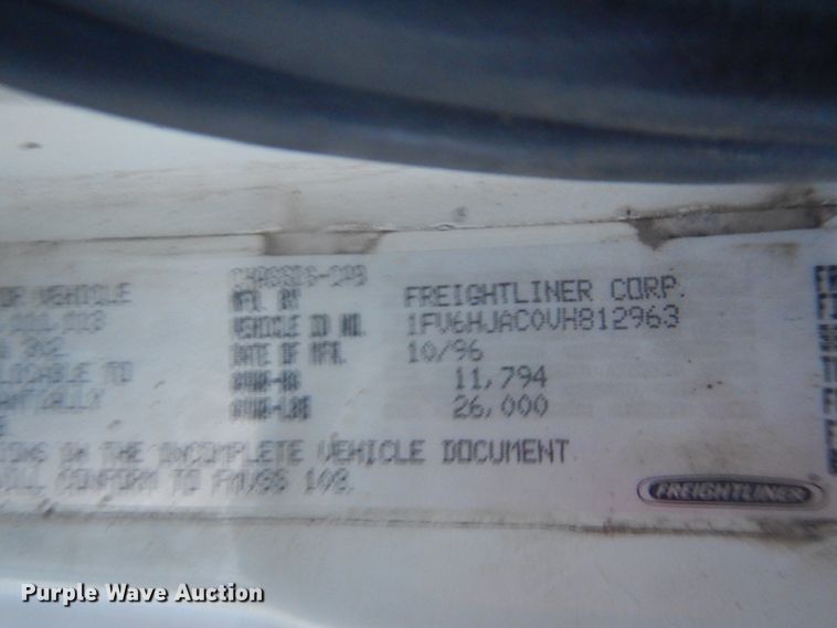 image for item FU9058 1997 Freightliner FL70 lube box truck