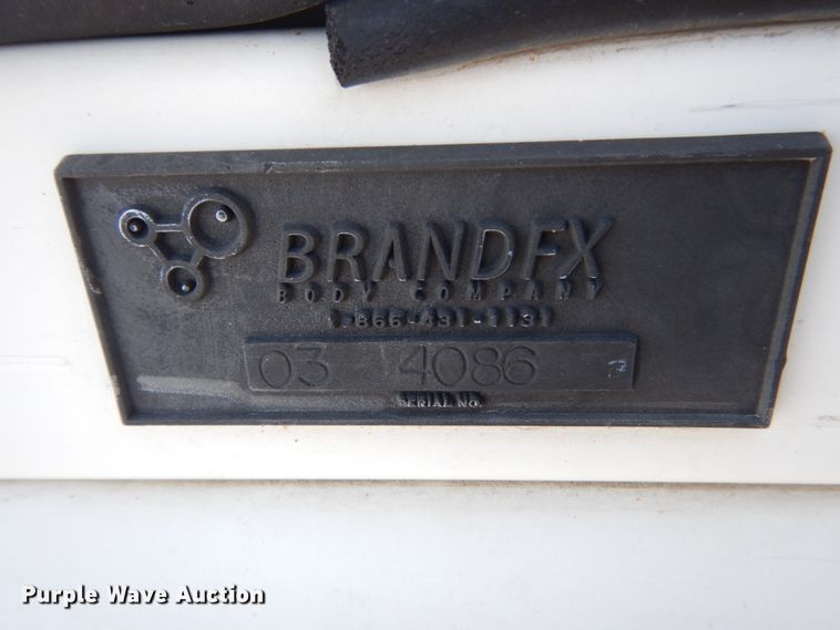 image for item FU9059 2003 GMC C6500 service truck